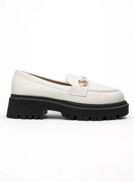 Damskie Mokasyny CARLA WHITE – Subtelna Elegancja z Wyrazistym Detalem