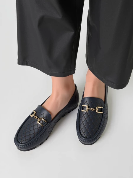 Damskie Mokasyny LIA NAVY – Ażurowy Wzór i Elegancki Akcent