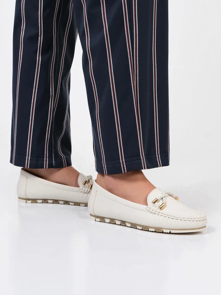 Damskie Mokasyny AMELIA WHITE – Subtelna Elegancja i Codzienny Komfort