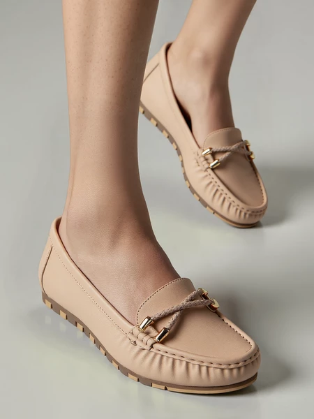 Damskie Mokasyny AMELIA NUDE – Subtelna Elegancja i Codzienny Komfort