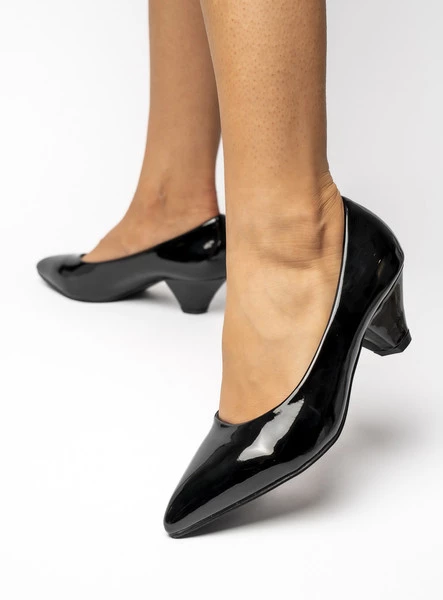 Eleganckie Lakierowane czółenka na niskim obcasie BLACK